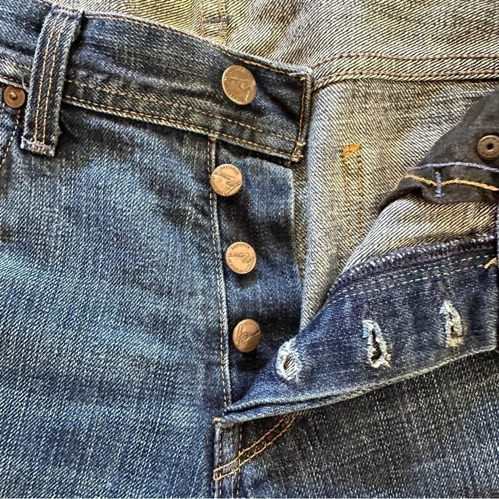 Citizens of Humanity Men's Evans Relaxed Button Fly Jeans Style Waist 31” approx